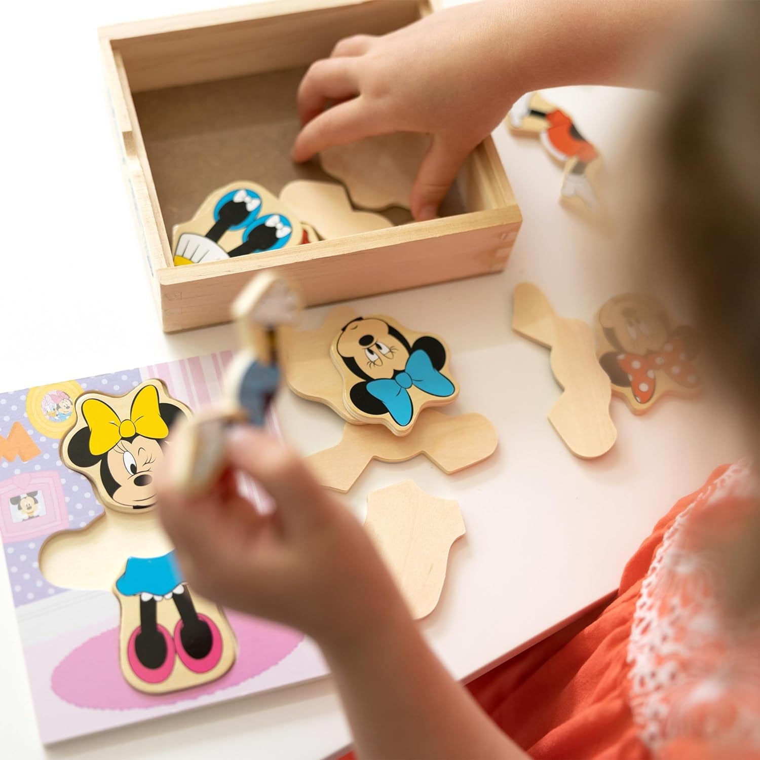 Disney Minnie Mouse Mix and Match Dress-Up Wooden Play Set (18 Pcs) - Minnie Mouse Toys for Disney Fans, Fashion Puzzle Travel Toys for Kids Ages 3+