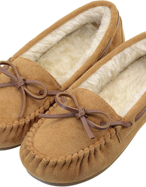 Load image into Gallery viewer, Women&#39;S Moccasin Slippers Micro Suede Warm Faux Fur Pile Lined Lace-Up Cozy Bow Indoor &amp; Outdoor Moccasins Slip on Loafers Shoes for Women
