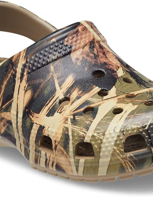 Load image into Gallery viewer, Unisex-Child Classic Realtree Clog
